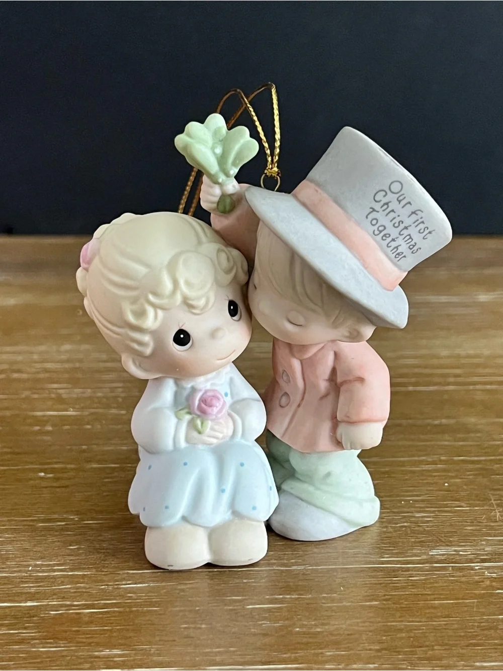PRECIOUS MOMENT FIGURINE - OUR FIRST CHRISTMAS TOGETHER   ORNAMENT --- 878855